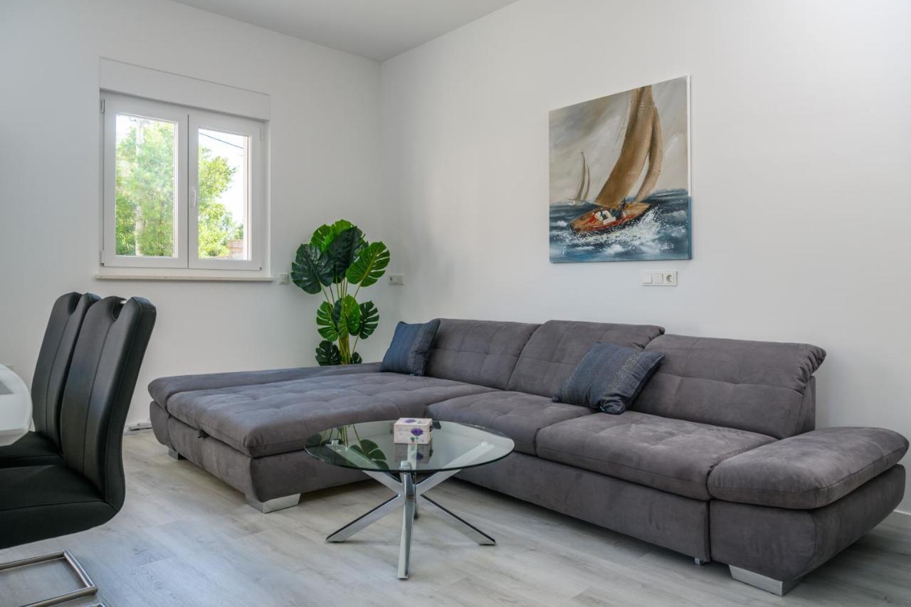 Ma Premantura Luxury Apartments Ferienwohnung Unterkunft - Premantura Pula Istria Exteriör bild